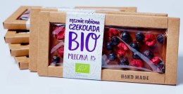 CZEKOLADA MLECZNA Z CZARNYMI PORZECZKAMI I MALINAMI BIO 53 g - CUKIERNIA STAROPOLSKA CUKIERNIA STAROPOLSKA (czekolady)